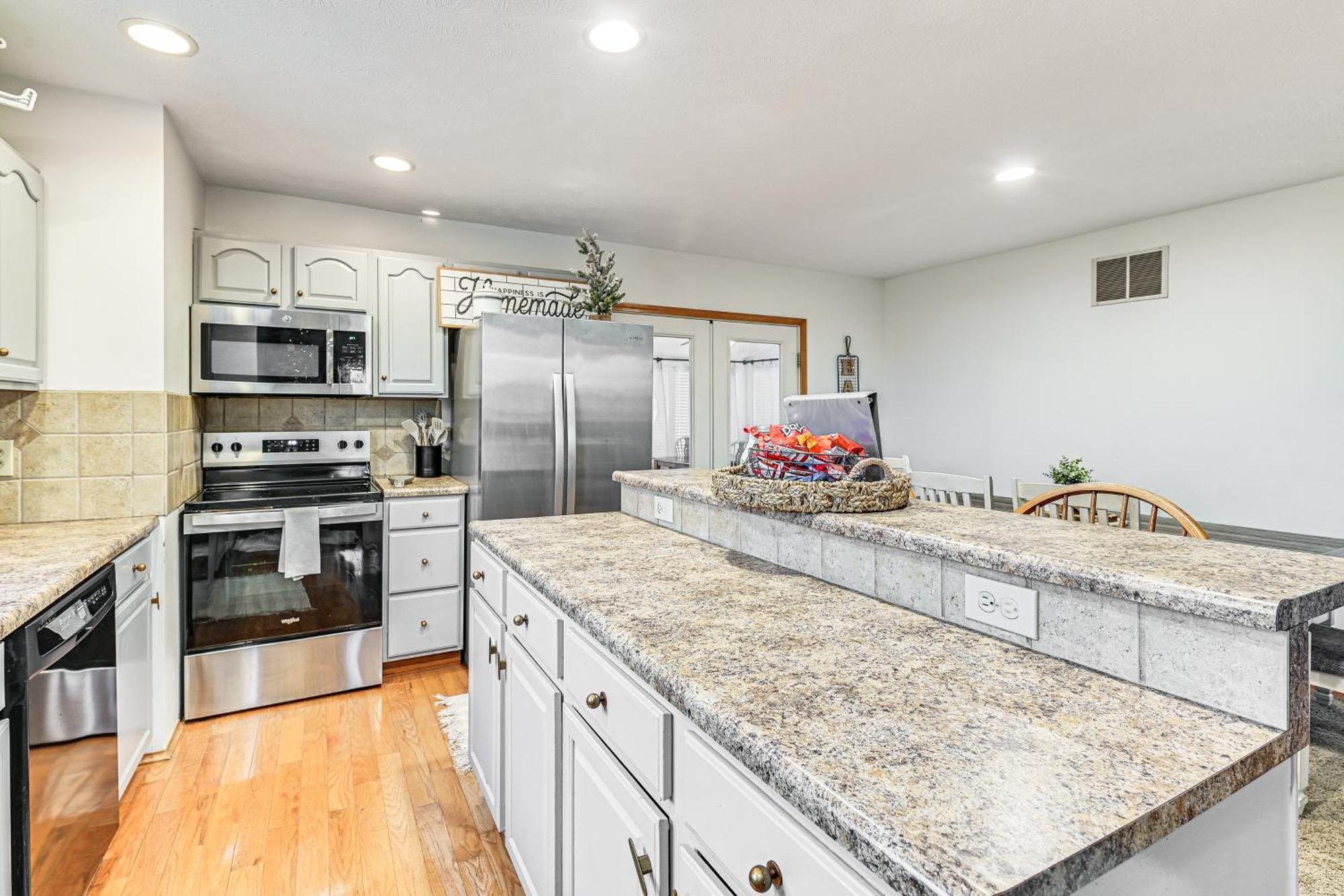 Villa Williamstown Gem With Private Pool And Hot Tub! Esterno foto